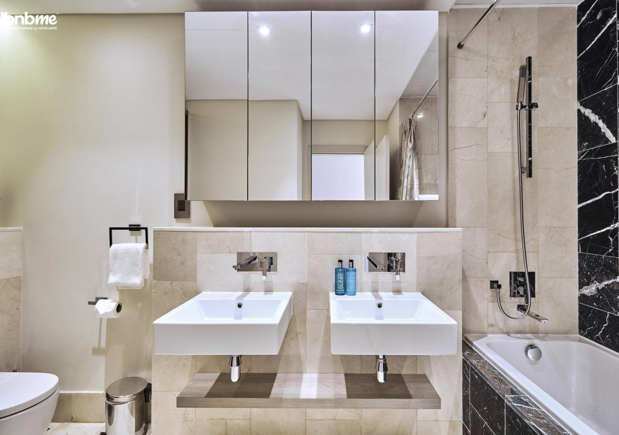 Bnbme - Th8 Palm Hotel Dubaj Kültér fotó